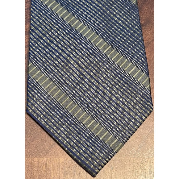 Van Heusen Blue Green Hand Made 100% Silk Men’s Neck Tie Made In China - Picture 1 of 9